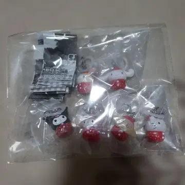 산리오 캐릭터 딸기 메지루시 액세서리 컴플리트