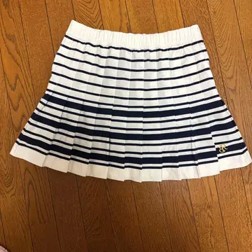 레저렉션 스커트