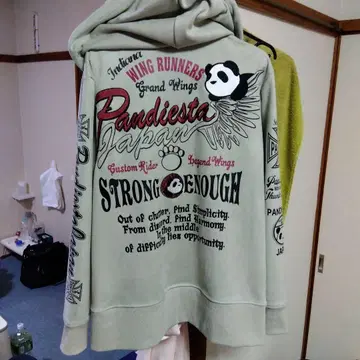 Pandista 팬더 그래픽 후드티