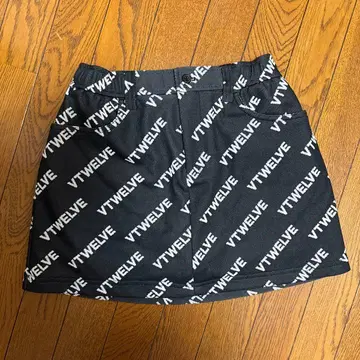 VTWELVE 로고 프린트 블랙 스커트 사이즈 1