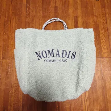 새상품 NOMADIS 보아 리버서블 토트백