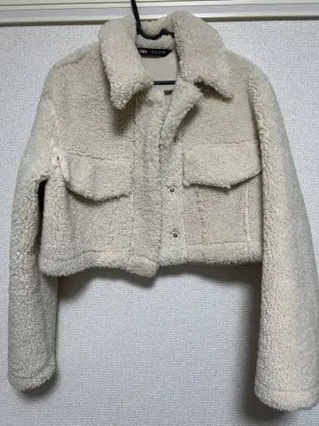 ZARA 보아 크롭 자켓