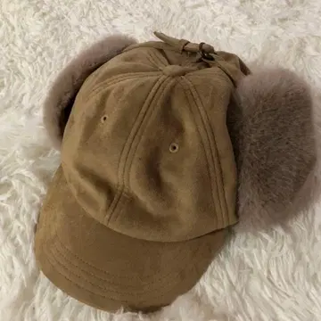 베이지 스웨이드풍 플라이트 캡 milsa