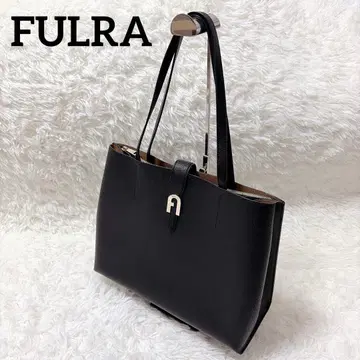 새상품급 FURLA SOFIA 토트백 L Nero A4 수납 가능