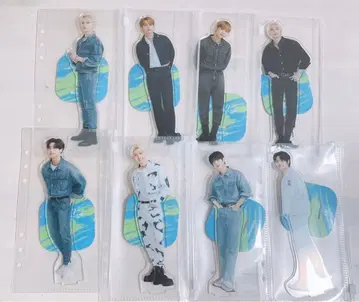 Stray Kids 스키즈 아크릴 스탠드 훼미리마트 공식 세트