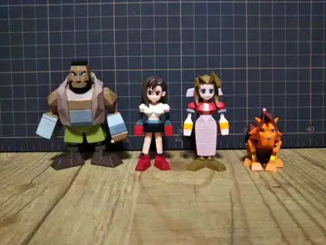 FF7R 출시 기념 복권 G상 미니 피규어 4체 세트