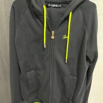 Rady 후드 부착 후드티 블랙 형광 그린