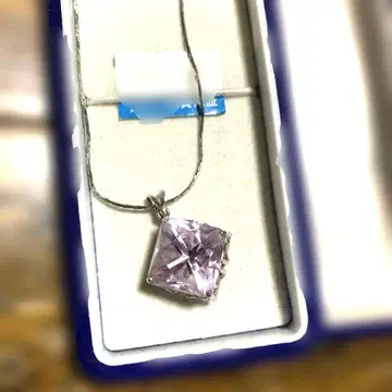 보라색 자수정 스퀘어형 목걸이