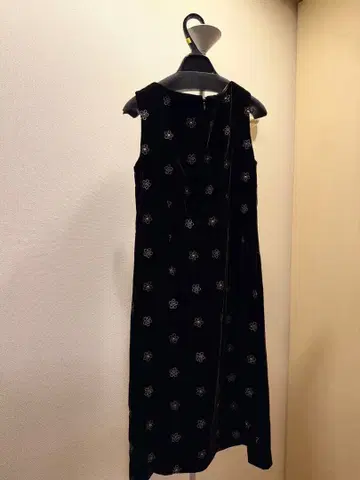 엠즈 그레이시 벨벳 비즈 자수 원피스 38