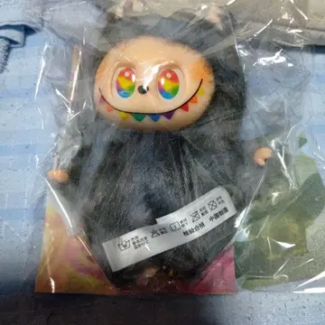 레인보우 컬러 눈과 레인보우 컬러 송곳니의 블랙 봉제 인형 약 17cm