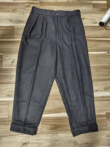 NIKO AND. 블랙 턱 입고 팬츠