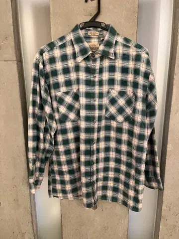 Saugatuck 체크 무늬 플란넬 셔츠 L 사이즈