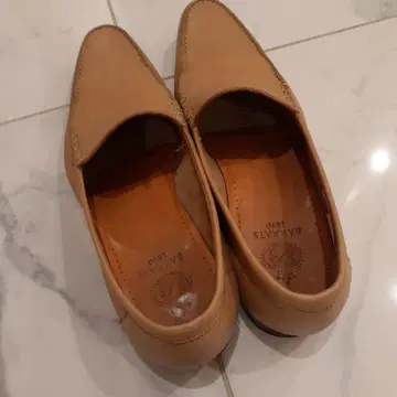 BARRATS 1960 베이지 로퍼