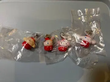 산리오 캐릭터즈 딸기 메지루시 포무포무 시나몬 마이멜로디 우사하나