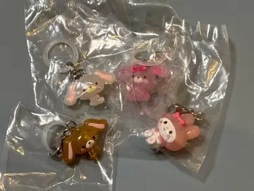 산리오 캐릭터즈 헐렁한 표시 액세서리 하얀 토끼 검은 토끼 마이멜로디