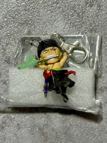 조로 피규어 키링 원피스