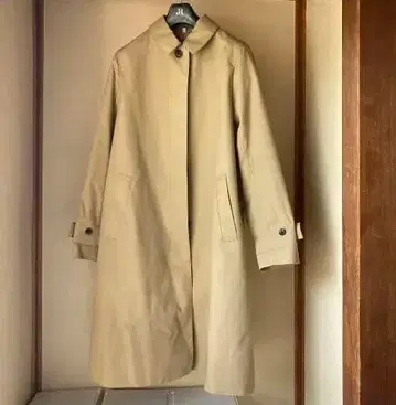 MUJI 베이지 버튼 달린 롱 코트
