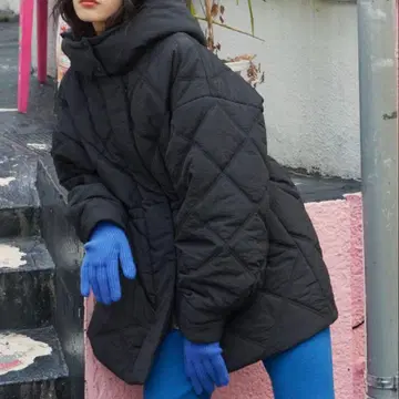 Auntie Rosa Holiday 후드 부착 충전솜 퀼팅 코트