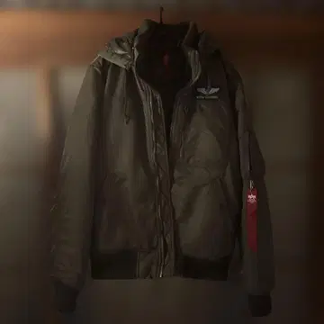 올리브색 MA-1 플라이트 자켓