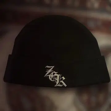 블랙 니트 모자 자수 로고