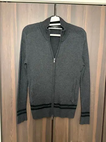 EPOCA UOMO 다크 그레이 집업 스웨터 ITL 48