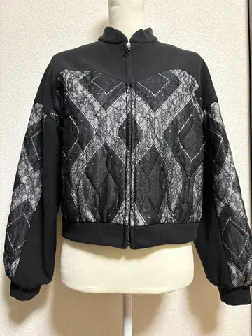 비비안 탐 38 레이스 무늬 충전솜 블루종 점퍼 블랙