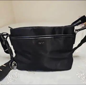 아네스베 나일론 숄더백 블랙 참 사선 크로스백