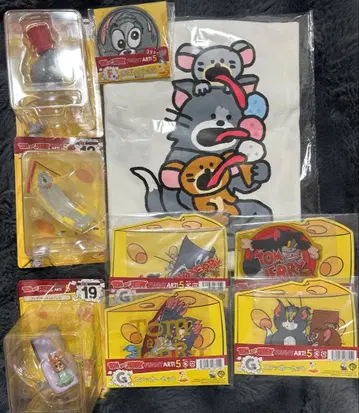 톰과 제리 피규어 T셔츠 캔뱃지 스티커 세트