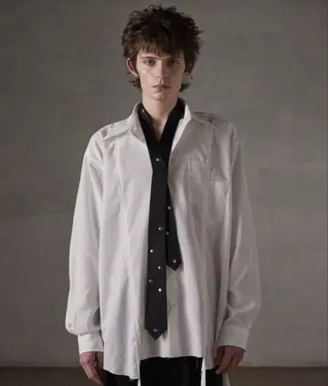 [ GRANCY ] 버튼 디자인 넥타이 블랙