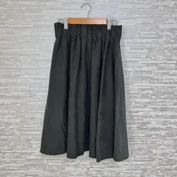 리벳앤서지 블랙 종아리 기장 스커트 F 사이즈 캐주얼