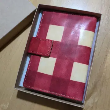 B.stuff 수첩형 카드 케이스 빨간색과 크림색