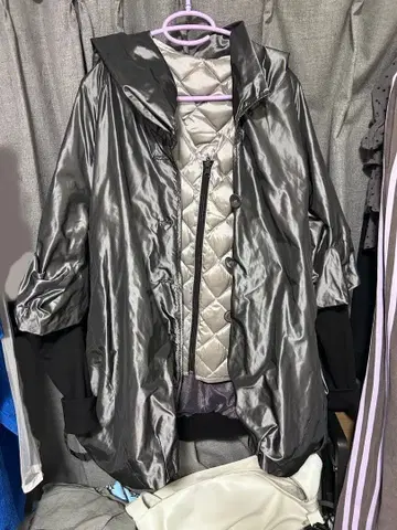 다운 베스트 포함 기믹 새틴 빅 실루엣 모즈 코트