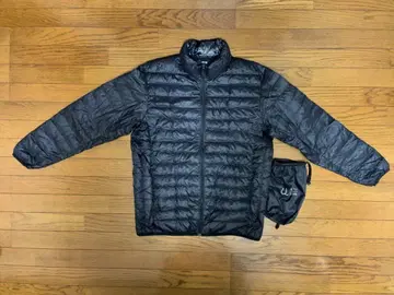 UNIQLO 블랙 다운 자켓 XL 수납 봉투 포함