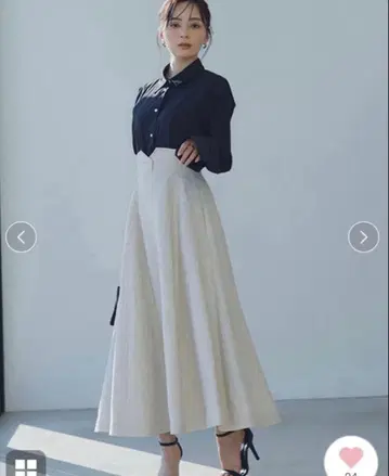 미사용 새상품 아뉴앙스 2024 린넨 서큘러 스커트 화이트 S