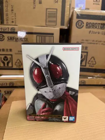 SHFiguarts 가면라이더 가동 피규어