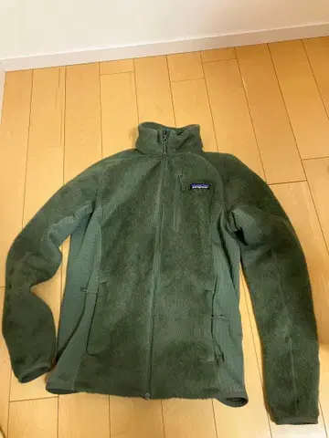 xs Patagonia r2 플리스 자켓 올리브 그린 fa19