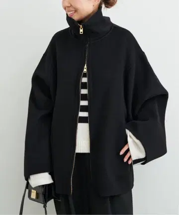 새상품 두지엠 클라세 CINOH 별주 PUFFER COAT 블랙