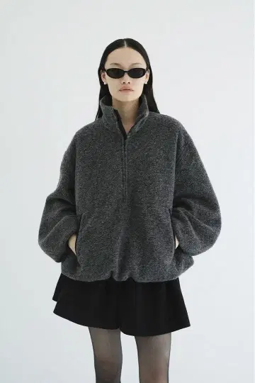 CLANE SLIVER 하프 집업 탑