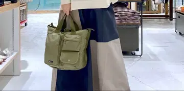 카키 니코앤드 멀티 포켓 숄더백