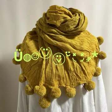 폼폼 레트로 팝 주름 가공 머플러 머스타드 컬러