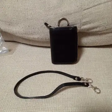 블랙 가죽 3단 폴더형 지갑 스트랩 포함