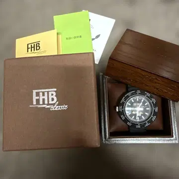 FHB classic 블랙 아날로그 시계