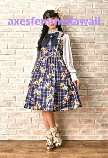 로얄 베어 패턴 오버롤 스커트