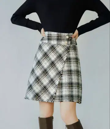 SAISON DE PAPILLON 트위드 랩 스타일 미니 스커트