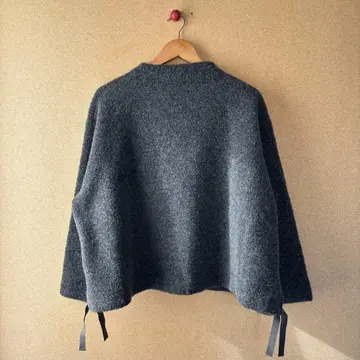 카구레 2025 보아 풀오버 그레이