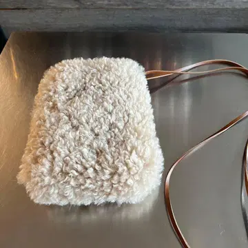 베리떼꾸르 복슬복슬 포쉐트 2way