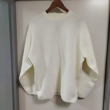 GU 화이트 크루넥 맨투맨 M