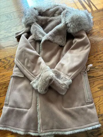 어반 코드 무스탕 코트 UK 6