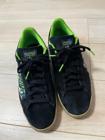 PUMA SUEDE x SANTA CRUS 콜라보 스니커즈 28.0cm