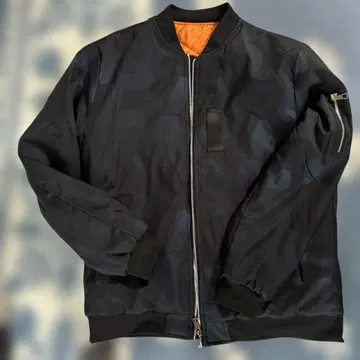 블랙 카모플라쥬 MA-1 자켓